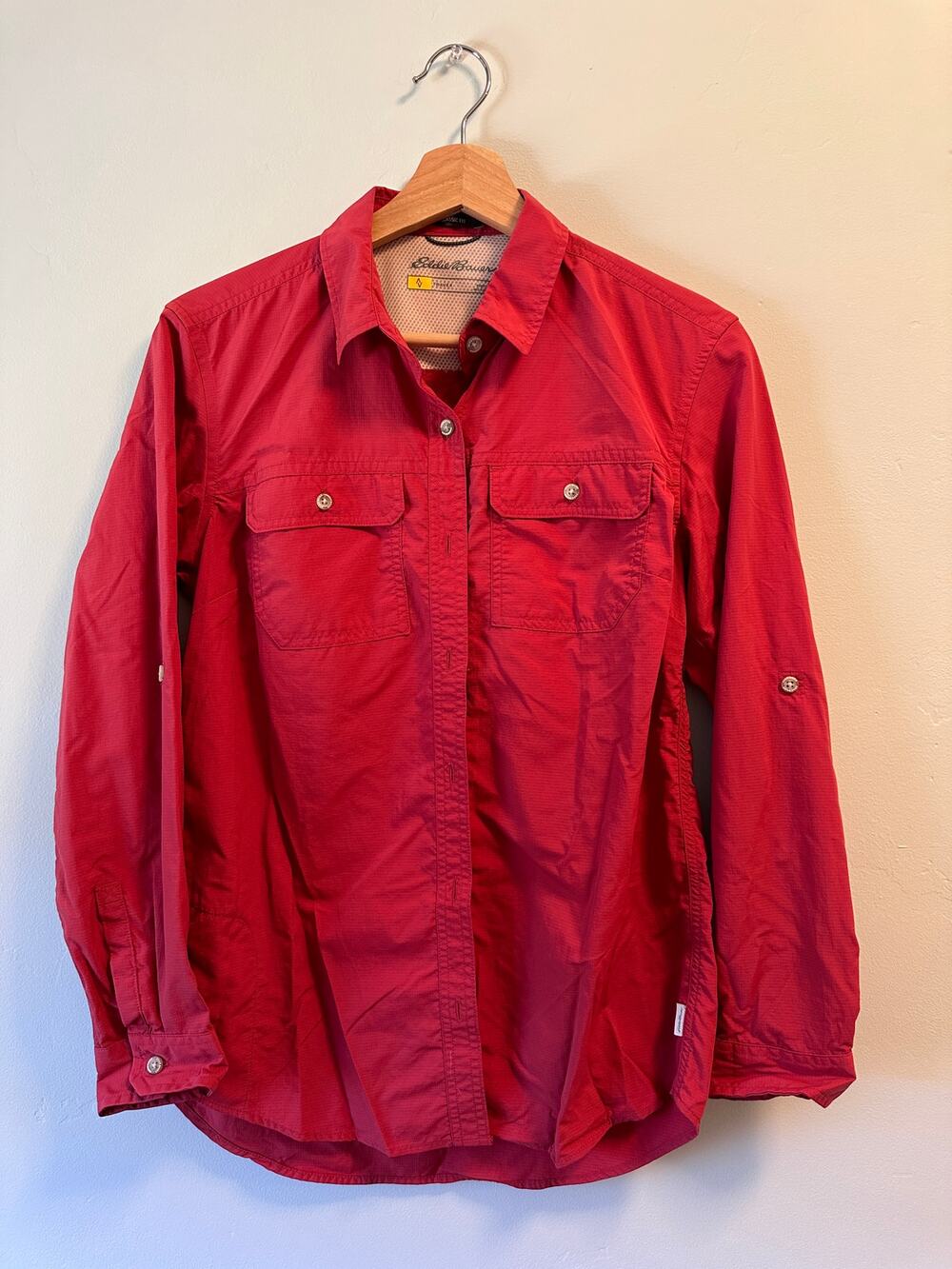 Women's Eddie Bauer Travex Classic Fit Long Sleeve Button-Up